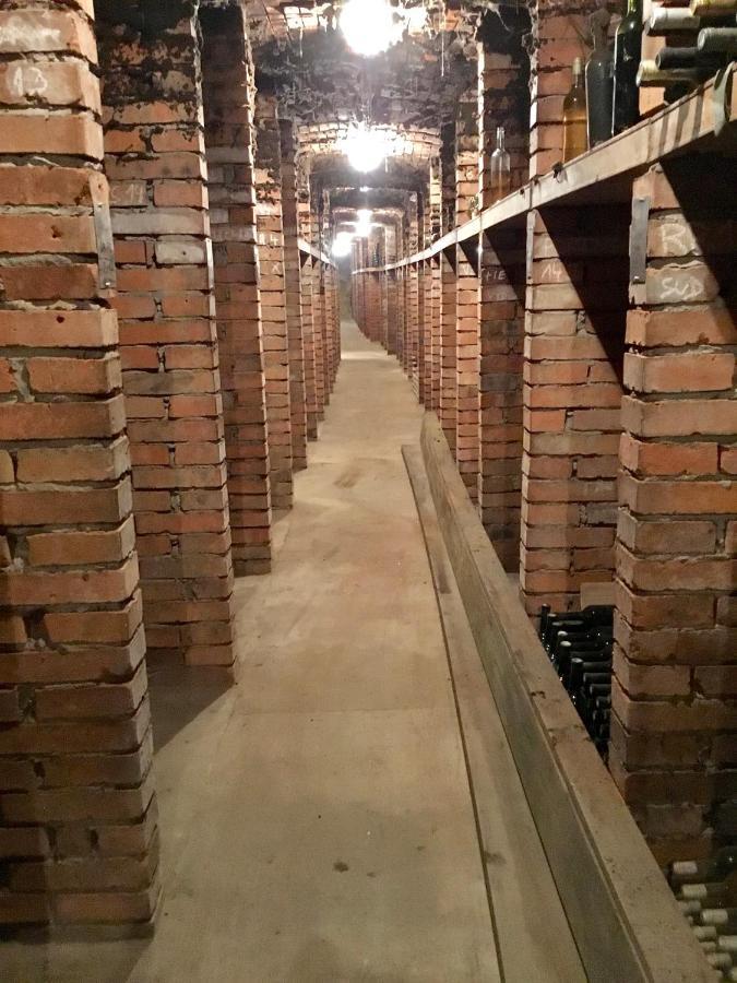 Sklep U Dusana Vracov Exteriér fotografie